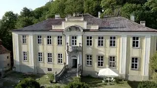 Barokowy Pałac XVII w. u Podnóża Zamku Wleń. Lenno Palace 17th century.