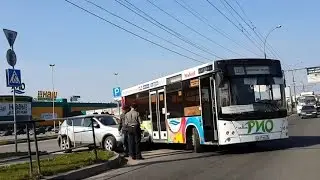 авария, Вологда 2014-09-10 автобус и кашкай