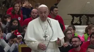 Pope apologizes after reported use of 'f slur'