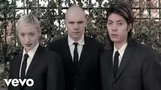 The Smashing Pumpkins - Thirty-Three (Official Music Video)