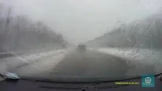 Подскользнулся на мокрой дороге