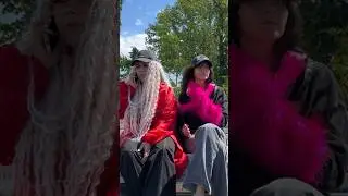 ПРИСТАЕТ НА УЛИЦЕ😨 