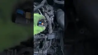 Installing fuel pressure sensor in  a volvo xc60 after cheap china sensor exploded