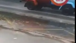 В Киеве мыли дороги во время дождя