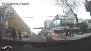 Пешеходы против водителей