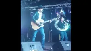 Los Inicios - Jovanny Cadena Y Su Estilo Privado (En Concierto)