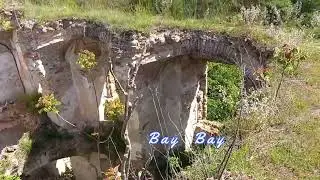 Kláštor Mariánska  Čeľaď  -  ruiny kláštora nájdete v lese , neďaleko od obce Veľké  Lovce .