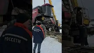 Разгрузка нового комбайна 