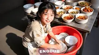 She Survived on Odd Jobs—Then Found Out the “Poor” Couple She Cared For Were Her Billionaire Parents