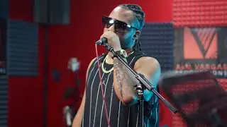 Makaco El Cerebro - Me Tiran La Mala - EN VIVO - (Visualizar)