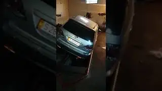 Lexus RX 300 упала в яму !!