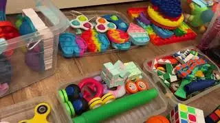 Packing a fake fidget order!!