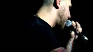 Redlight King | Old Man  LIVE