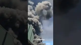 Kebakaran dilaporkan terjadi di sebuah pabrik plastik di Kota Tainan, Taiwan, Kamis (18/7/2024)