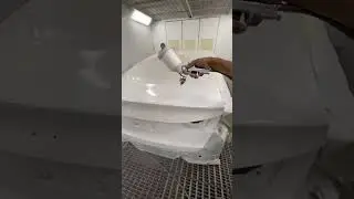 Hyundai Elantra spraying trunk 