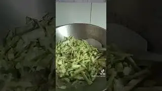 MINIVLOG#1 - MAGLUTO NG ALMUSAL : GINAYAT NA BUNGA NG MALUNGGAY