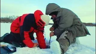 ЕЛЕ ЕЛЕ ПРОЛЕЗ! ВОТ ЭТО РАЗМЕР! КРУПНЫЙ ЛЕЩ НА МОТЫЛЯ!