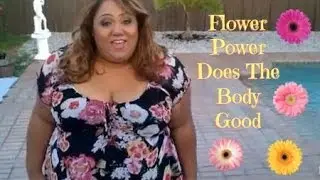 Plus size outfit of the day: Floral Dress and Leggings