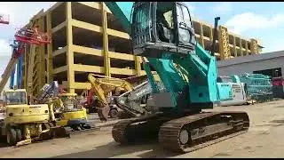 Cabin Lifting in Heavy Duty Excavator