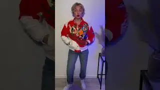 Бомбер на весну с мультяшками