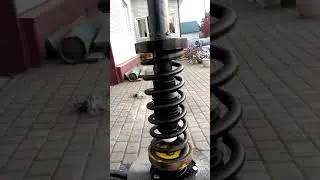 Самодельные стойки на УАЗ с упором в поворотный кулак.