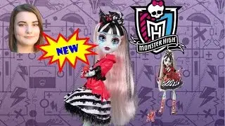 Meet Frankie Stein From Monster High Sweet Screams!