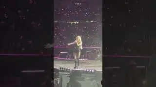 Blackpink (Rosé) - Really The Deadline World Tour 