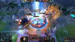 How YATORO plays a Carry Broodmother
