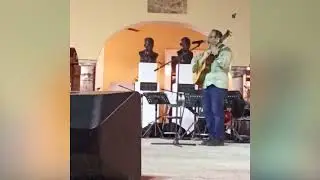 Ojos Tristes (Guty Cárdenas - Alfredo Aguilar Alfaro) Canta Felipe García 12-Oct-2023
