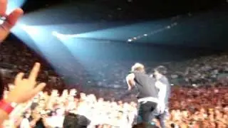 Green Day - Stagedive AUCKLAND 18/12/2009