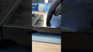 Lenovo Legion Go очень грязный и не заряжается. 