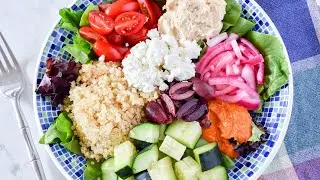 Mediterranean Quinoa Bowl (Vegetarian and Gluten Free)