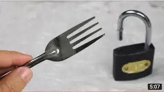 Como abrir un candado con un tenedor//facil.