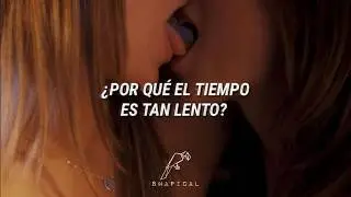 Two Feet - You?  (Español)