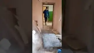 выбил дверь
