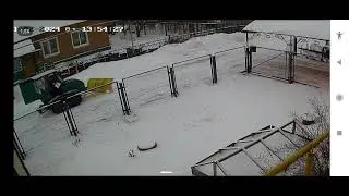 Снятие гусениц с гусеничного минитрактора.