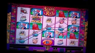 Slots! Stinkin' Rich and Run with the Pack