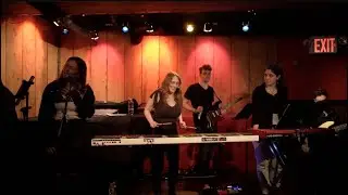 Sofie Zamchick | Wake Me Up
