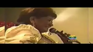 A los Filos de un Cuchillo   - Pastorita Huaracina