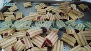 How are two-color dog chews made?