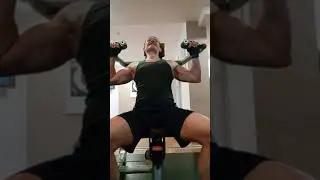 Жим в тренажёре/ Передняя дельта/Плечи 