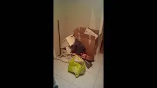 освободил кладовку поставил стелаж