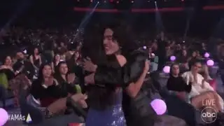 Olivia Rodrigo WINS ‘New Artist of the Year’ AMA 2021 !!