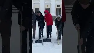Чистка снега БГСХА #2023 #беларусь #уборкаснега #снег