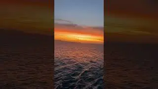 Sunset di kapal emang best