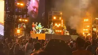 Post Malone - Pour Me A Drink feat. Blake Shelton (Live @ Nissan Stadium, Nashville, TN, Oct 19th)