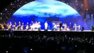 Roberto Carlos comemora 50 anos de carreira no Maracanã