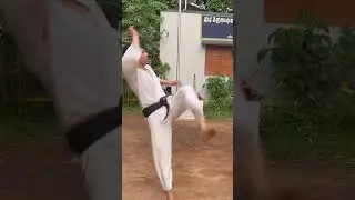 Which is your favourite kick👀? #shorts #ufc #kickboxing #martialart @prashanthprashu_