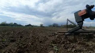 ХТЗ Т-25 и самодельный культиватор
