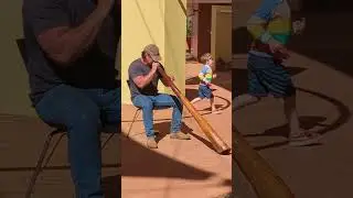 Uluru display of Didgeridoo